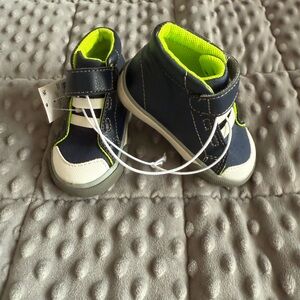 NWT See Kai Run Basics Shoes